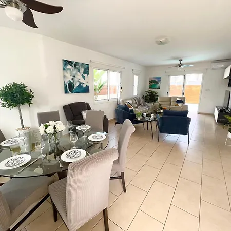 Azul Villa *